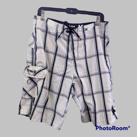 Hurley White w/Blue & Black plaid 11" board shorts, 32 waist GUC - Picture 1 of 5